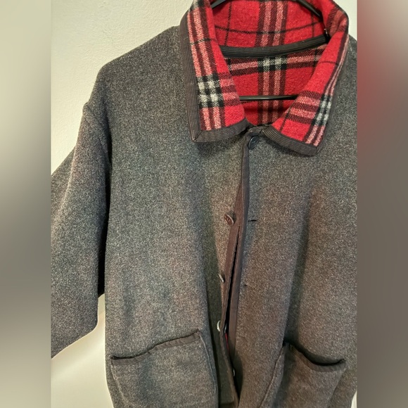 Reversible Wool Jacket (Dual Color) - Picture 3 of 3